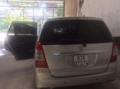 Cần bán lại xe Toyota Innova E đời 2013, màu bạc