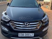 Cần bán lại xe Hyundai Santa Fe sản xuất 2015, màu đen 