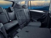 Bán xe Volkswagen Tiguan allspace đời 2018, màu đen, nhập khẩu nguyên chiếc