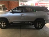 Cần bán xe Toyota Fortuner 2017, màu bạc, nhập khẩu nguyên chiếc, xe đẹp 