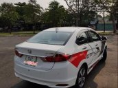 Gia đình bán ô tô Honda City 1.5AT 2017, màu trắng, giá 530tr