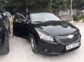 Cần bán Chevrolet Cruze sản xuất 2014, màu đen còn mới