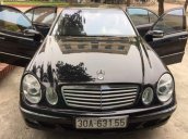 Cần bán gấp Mercedes E300 năm sản xuất 2007, màu đen, xe hình thức đẹp