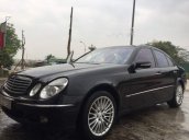 Cần bán gấp Mercedes E300 năm sản xuất 2007, màu đen, xe hình thức đẹp