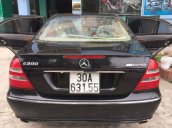 Cần bán gấp Mercedes E300 năm sản xuất 2007, màu đen, xe hình thức đẹp