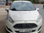 Bán ô tô Ford Fiesta 1.5AT đời 2017, màu trắng, chính chủ