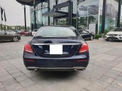 Cần bán gấp Mercedes E250 sản xuất 2018, màu xanh lam