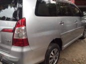 Cần bán lại xe Toyota Innova sản xuất năm 2015, màu bạc số sàn, 658 triệu