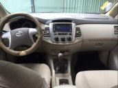 Bán Toyota Innova năm 2015, màu bạc, nhập khẩu nguyên chiếc số sàn