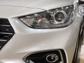 Bán xe Hyundai Accent sản xuất năm 2019, màu trắng