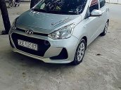 Cần bán lại xe Hyundai Grand i10 1.0 MT Base đời 2017, màu bạc còn mới