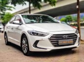 Bán Hyundai Elantra đời 2019, màu trắng, nhập khẩu  