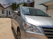 Bán Toyota Innova sản xuất năm 2015, màu bạc chính chủ