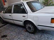 Cần bán lại xe Nissan Bluebird đời 1987, màu trắng, xe nhập