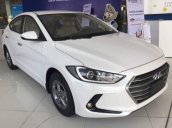 Bán Hyundai Elantra năm sản xuất 2019, giá sập sàn