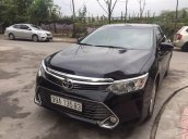 Cần bán xe Toyota Camry 2.0 đời 2016, màu đen