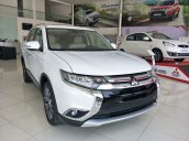 Bán xe Mitsubishi Outlander năm sản xuất 2019, màu trắng