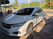 Cần bán xe Honda City sản xuất năm 2016, màu trắng số sàn, giá 445tr