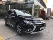 Bán xe Mitsubishi Outlander 2019, màu đen, giá tốt