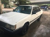 Cần bán gấp Toyota Camry MT sản xuất năm 1984, màu trắng, nhập khẩu 