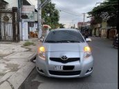 Xe Toyota Yaris đời 2012, màu bạc, xe nhập như mới