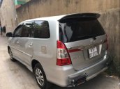 Cần bán lại xe Toyota Innova 2006, màu bạc số sàn