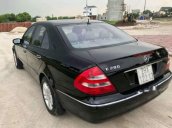 Cần bán Mercedes C200 đời 2004, màu đen