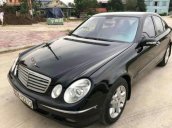 Cần bán Mercedes C200 đời 2004, màu đen