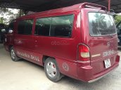 Cần bán gấp Mercedes MB sản xuất năm 2004, màu đỏ