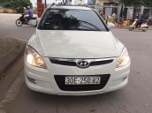 Bán xe Hyundai i30 năm sản xuất 2009, màu trắng, nhập khẩu nguyên chiếc 