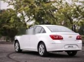 Cần bán gấp Chevrolet Cruze sản xuất 2016, màu trắng, nhập khẩu xe gia đình giá cạnh tranh