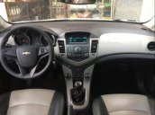 Bán xe Chevrolet Cruze LT 2016, màu trắng 