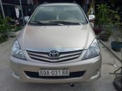 Bán xe Toyota Innova đời 2011, màu vàng