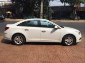 Bán xe Chevrolet Cruze LT 2016, màu trắng 