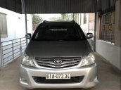 Bán Toyota Innova đời 2011, màu bạc