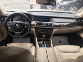 Cần bán xe BMW 7 Series 750Li 2010, màu trắng, nhập khẩu