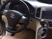 Cần bán 01 xe Toyota Venza, xe nhà it đi, nội thất ok