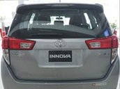 Cần bán Toyota Innova E sản xuất năm 2019, màu xám giá cạnh tranh