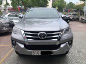 Cần bán Toyota Fortuner 2.7V năm sản xuất 2017, màu bạc, nhập khẩu nguyên chiếc 