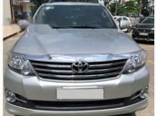 Bán Toyota Fortuner sản xuất 2016, màu bạc, nhập khẩu nguyên chiếc 