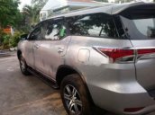 Cần bán xe Toyota Fortuner 2.4G 4x2 MT 2017, màu bạc như mới