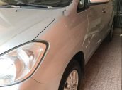 Cần bán Toyota Innova 2011, màu bạc, nhập khẩu nguyên chiếc xe gia đình, giá 457tr