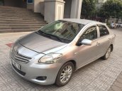 Bán Toyota Vios sản xuất 2010 màu bạc, giá tốt