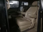 Cần bán xe Kia Sedona đời 2016, màu đen