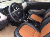 Bán ô tô Hyundai Grand i10 sản xuất 2014, màu bạc, nhập khẩu