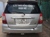 Gia đình bán Toyota Innova năm sản xuất 2011, màu bạc, xe nhập