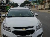 Cần bán Chevrolet Cruze đời 2017, màu trắng số sàn giá cạnh tranh