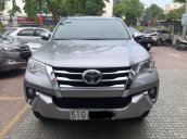 Bán Toyota Fortuner sản xuất năm 2017, màu bạc, xe nhập, số tự động