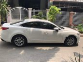 Bán xe Mazda 6 2.0 sản xuất 2016, màu trắng xe gia đình