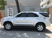 Bán Toyota Fortuner 2.5G đời 2009, màu bạc, 585 triệu